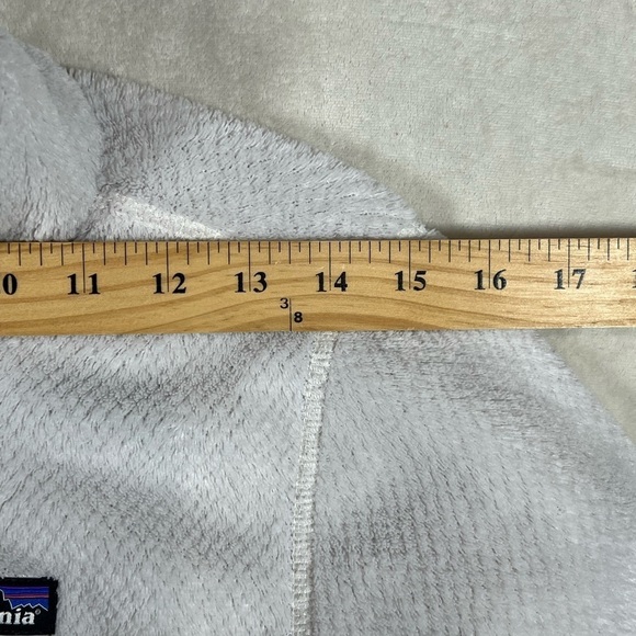 Patagonia Women's Size Small Cream Synchilla Button Snap Sherpa Fleece Pullover - Picture 7 of 8